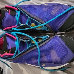 Jordan Why Not .6, Russell Westbrook signature shoe Men's size 13